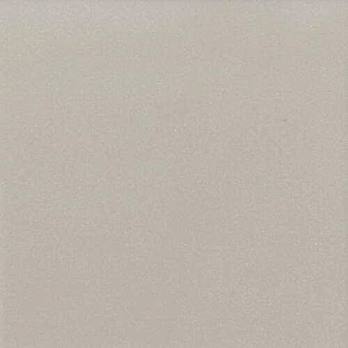 P101 Kreemy Grey
